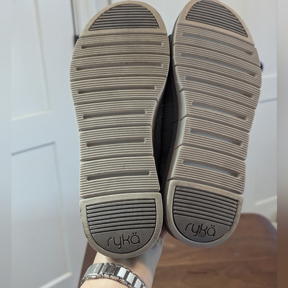 Ryka Plush Fit Sz 9 Women's Gray Slides Sandals Comfort Great Used Condition - Picture 4 of 9